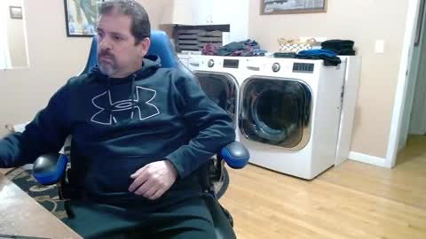 Snapshot of islandguy70 chatting on January 2025 09:24:02 AM Jim online show from January 2025 09:24:02 AM