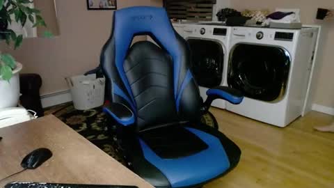 Snapshot of islandguy70 chatting on February 2025 08:24:01 AM Jim online show from February 2025 08:24:01 AM