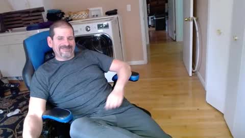 Snapshot of islandguy70 chatting on February 2025 05:44:01 PM Jim online show from February 2025 05:44:01 PM