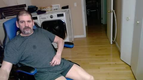 Snapshot of islandguy70 chatting on February 2025 09:56:01 AM Jim online show from February 2025 09:56:01 AM