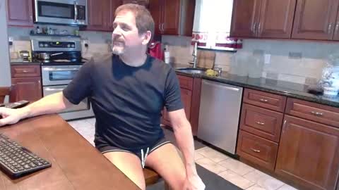 Snapshot of islandguy70 chatting on September 2025 09:58:02 PM Jim online show from September 2025 09:58:02 PM