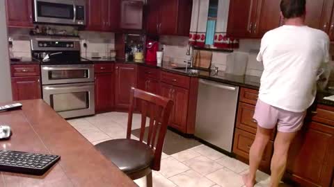 Snapshot of islandguy70 chatting on September 2025 08:03:02 AM Jim online show from September 2025 08:03:02 AM