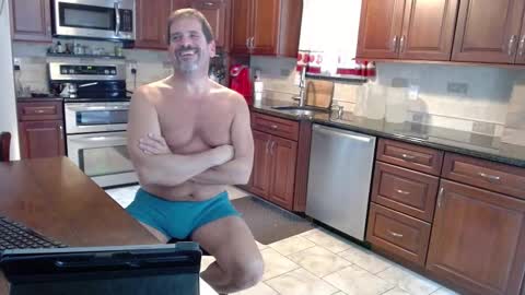 Snapshot of islandguy70 chatting on September 2025 09:15:01 PM Jim online show from September 2025 09:15:01 PM