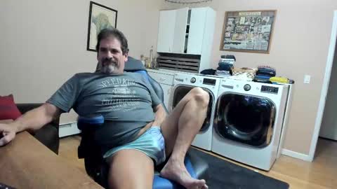 Snapshot of islandguy70 chatting on October 2025 09:11:01 AM Jim online show from October 2025 09:11:01 AM