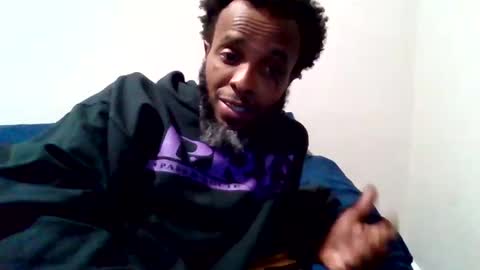 Snapshot of islandmaker chatting on November 2025 02:35:02 AM islandmaker online show from November 2025 02:35:02 AM