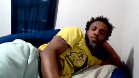Snapshot of islandmaker chatting on February 2026 10:17:02 PM islandmaker online show from February 2026 10:17:02 PM