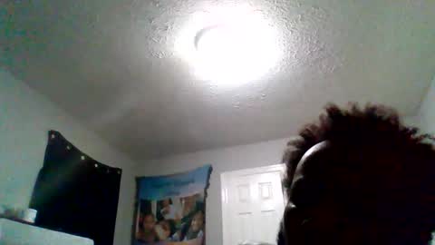 Snapshot of islandmaker chatting on May 2026 02:06:02 AM islandmaker online show from May 2026 02:06:02 AM