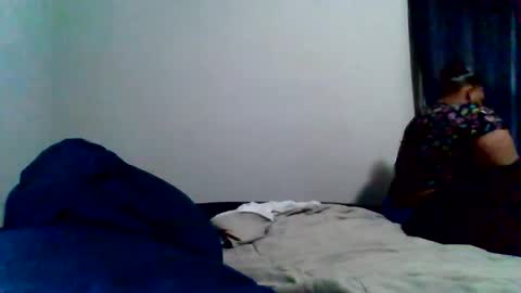 Snapshot of islandmaker chatting on June 2026 05:59:01 PM islandmaker online show from June 2026 05:59:01 PM