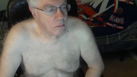 Snapshot of islesman22 chatting on April 2026 09:23:01 AM islesman22 online show from April 2026 09:23:01 AM