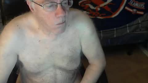 Snapshot of islesman22 chatting on April 2026 09:14:01 AM islesman22 online show from April 2026 09:14:01 AM