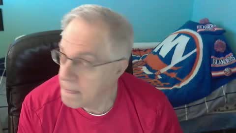 Snapshot of islesman22 chatting on May 2026 01:10:02 PM islesman22 online show from May 2026 01:10:02 PM
