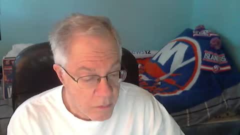 Snapshot of islesman22 chatting on May 2026 10:56:02 AM islesman22 online show from May 2026 10:56:02 AM