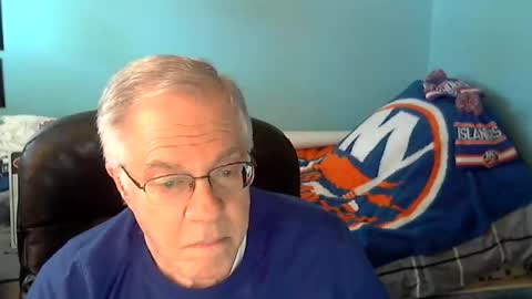 Snapshot of islesman22 chatting on June 2026 08:42:01 PM islesman22 online show from June 2026 08:42:01 PM