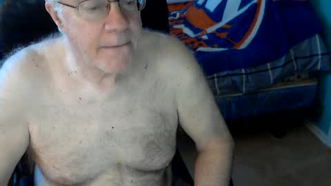 Snapshot of islesman22 chatting on June 2026 11:13:01 AM islesman22 online show from June 2026 11:13:01 AM