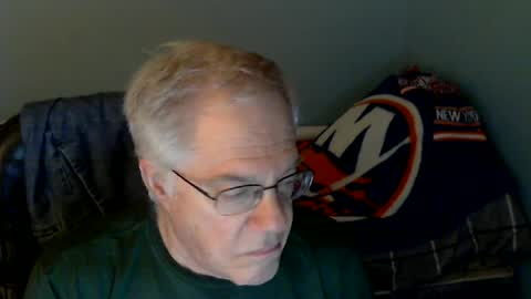 Snapshot of islesman22 chatting on June 2026 01:37:01 AM islesman22 online show from June 2026 01:37:01 AM