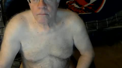 Snapshot of islesman22 chatting on June 2026 09:25:01 AM islesman22 online show from June 2026 09:25:01 AM