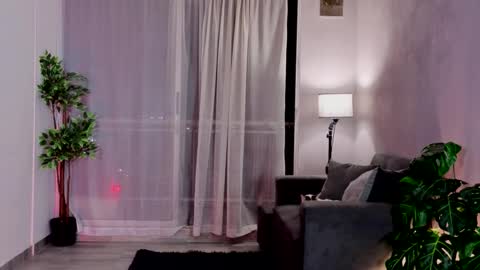 Julyane online show from September 2025 03:10:01 AM