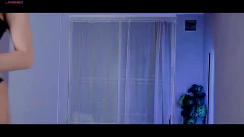 Julyane online show from October 2025 03:15:01 AM