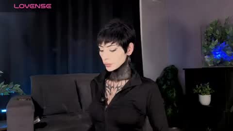 Julyane online show from June 2026 12:44:02 AM