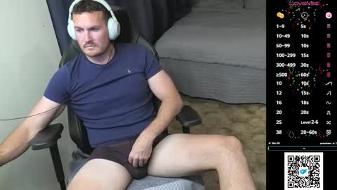 Snapshot of isotronic chatting on February 2026 07:02:02 AM isotronic online show from February 2026 07:02:02 AM