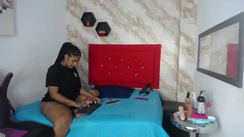 Snapshot of issa__love chatting on January 2026 01:19:01 AM issa online show from January 2026 01:19:01 AM