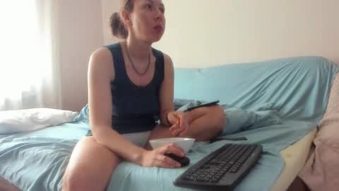 Issabelle online show from March 2026 08:50:01 AM