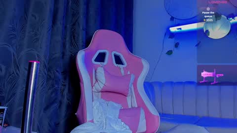 Snapshot of issac_james chatting on December 2024 07:10:01 AM Issac online show from December 2024 07:10:01 AM