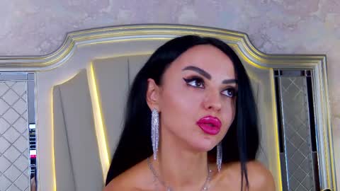Snapshot of issadorra chatting on March 2026 08:26:33 AM Issadorra online show from March 2026 08:26:33 AM