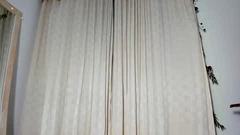  .  .   .  .   online show from December 2025 11:33:02 PM