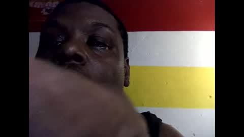 Snapshot of iswalloweveything chatting on April 2026 11:15:01 AM iswalloweveything online show from April 2026 11:15:01 AM