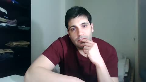 Snapshot of italianboybcn chatting on January 2025 08:43:02 PM italianboybcn online show from January 2025 08:43:02 PM