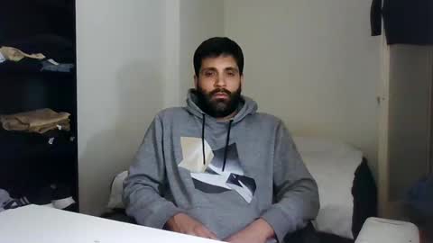 Snapshot of italianboybcn chatting on February 2025 09:58:02 PM italianboybcn online show from February 2025 09:58:02 PM