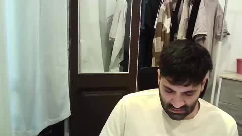 italianboybcn online show from November 2025 08:12:01 AM