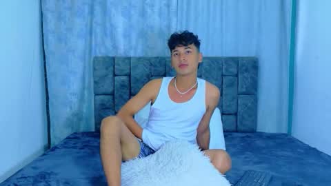 ithan_kingtwin online show from April 2026 07:06:02 PM