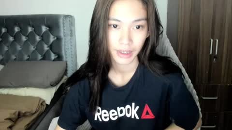 Snapshot of its_me_cora chatting on February 2025 05:41:02 AM Cora online show from February 2025 05:41:02 AM