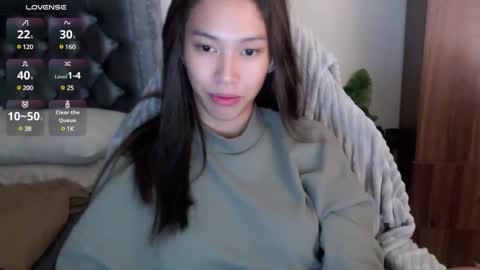 Snapshot of its_me_cora chatting on March 2025 02:42:02 PM Cora online show from March 2025 02:42:02 PM