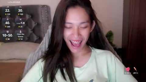 Snapshot of its_me_cora chatting on March 2025 05:40:01 AM Cora online show from March 2025 05:40:01 AM