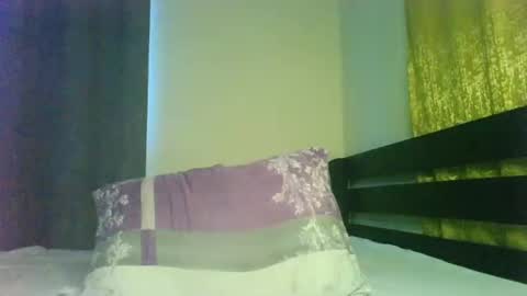 Snapshot of its_natasha chatting on February 2025 05:05:01 AM its_natasha online show from February 2025 05:05:01 AM