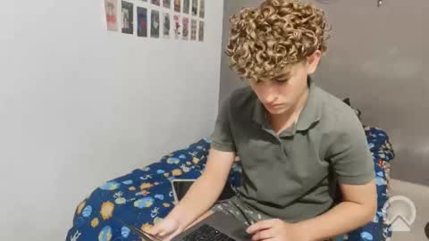 Snapshot of its_nicke chatting on April 2026 03:02:01 AM inicke online show from April 2026 03:02:01 AM