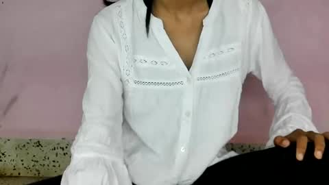 Snapshot of its_trisha chatting on August 2026 03:42:01 AM Trisha online show from August 2026 03:42:01 AM