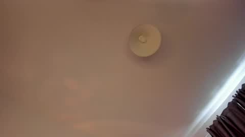 Isabella online show from April 2026 11:24:01 AM