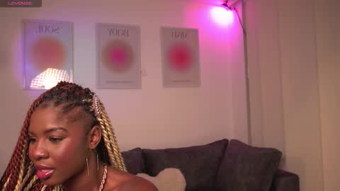 lau online show from December 2025 07:26:02 AM