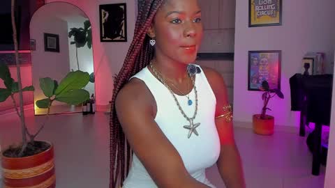 Snapshot of itslau_ chatting on March 2026 12:00:02 AM lau online show from March 2026 12:00:02 AM