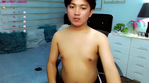 Snapshot of itsme_berniexx chatting on January 2025 07:40:01 PM ask me online show from January 2025 07:40:01 PM