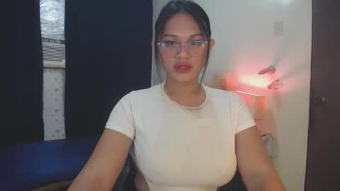 Snapshot of itsme_jazzy chatting on November 2025 12:45:02 PM JAZ online show from November 2025 12:45:02 PM