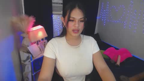 Snapshot of itsme_jazzy chatting on November 2025 11:54:02 AM JAZ online show from November 2025 11:54:02 AM