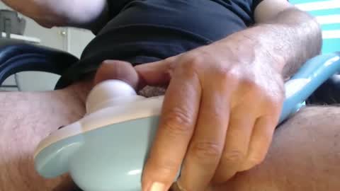 itsmeyes69 online show from March 2026 12:45:02 PM