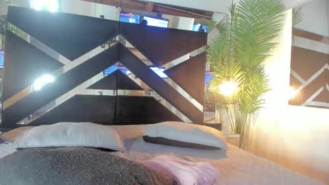 Snapshot of itsmoon_swt_ chatting on March 2026 11:10:01 AM Moon online show from March 2026 11:10:01 AM