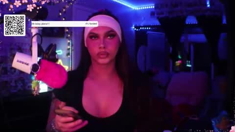 Nicki Foxx online show from November 2025 01:39:01 AM