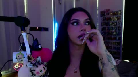 Nicki Foxx online show from May 2026 12:17:01 AM
